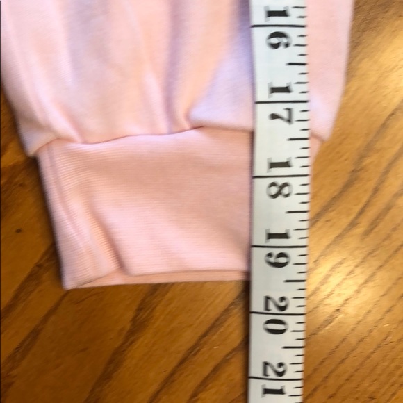 2 turtlenecks - Picture 10 of 10